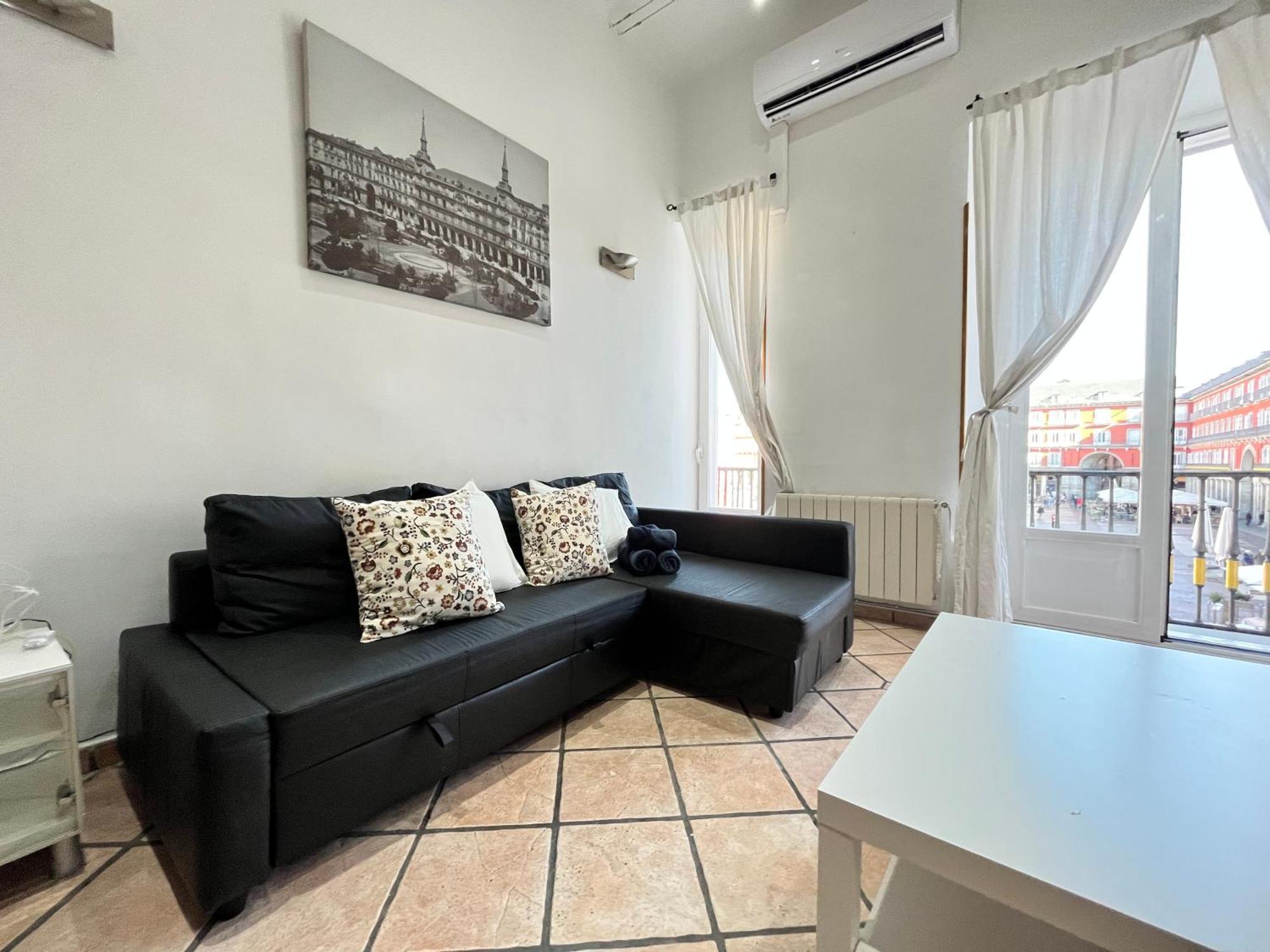 Loft Plaza Mayor 2 Temporal Madrid Exterior photo